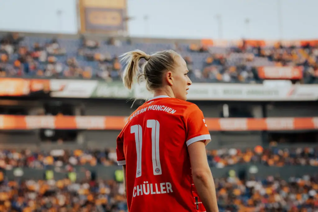 FC Bayern München — 2